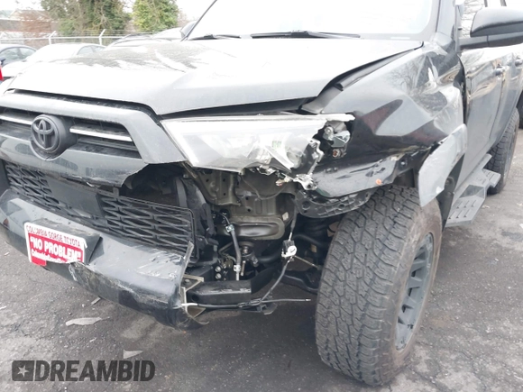 2021 Toyota 4Runner SR5 with VIN JTEMU5JR6M5855676, listed as a IAAI auction lot 41313015 with 101,078 mi miles and . Bid and sale history available at DreamBid. Image 18.