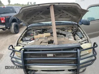 2003 Ford Super Duty F-250 XL with VIN 1FTNX21L63ED45868, listed as a Copart auction lot 81646154 with 92,643 mi miles and Clean Title. Bid and sale history available at carsss.com. Image 11.