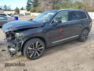 2023 Volvo XC90 Plus z VIN YV4062PN5P1977485, wystawiony jako Copart lot #49972685 z przebiegiem 15 162 mil mil oraz Szkoda całkowita • Salvage title. Historia ofert i sprzedaży dostępna na DreamBid. Obrazek 1.