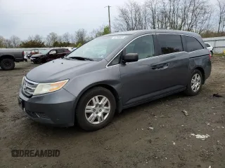 2013 Honda Odyssey LX with VIN 5FNRL5H24DB001080, listed as a Copart auction lot 52790605 with 137,853 mi miles and Salvage Title. Bid and sale history available at carsss.com. Image 1.