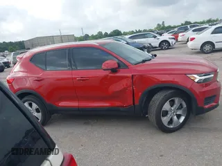 2022 Volvo XC40 Momentum z VIN YV4AC2HK5N2748975, wystawiony jako IAAI lot #42193600 z przebiegiem 50 663 mil mil oraz . Historia ofert i sprzedaży dostępna na DreamBid. Obrazek 13.