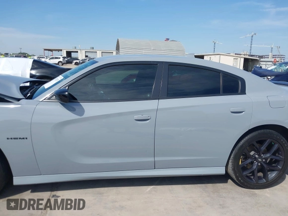 2021 Dodge Charger R/T with VIN 2C3CDXCT0MH602127, listed as a IAAI auction lot 42253925 with 31,302 mi miles and . Bid and sale history available at DreamBid. Image 14.