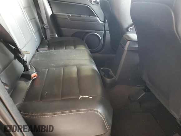 2016 Jeep Patriot Latitude z VIN 1C4NJRFB1GD799628, wystawiony jako Copart lot #60690555 z przebiegiem 43 021 mil mil oraz Szkoda całkowita • Salvage title. Historia ofert i sprzedaży dostępna na DreamBid. Obrazek 10.