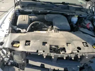 2019 Ram 1500 SLT z VIN 1C6RR6GG7KS633130, wystawiony jako Copart lot #67457535 z przebiegiem 63 045 mil mil oraz Szkoda całkowita • Salvage title. Historia ofert i sprzedaży dostępna na DreamBid. Obrazek 16.