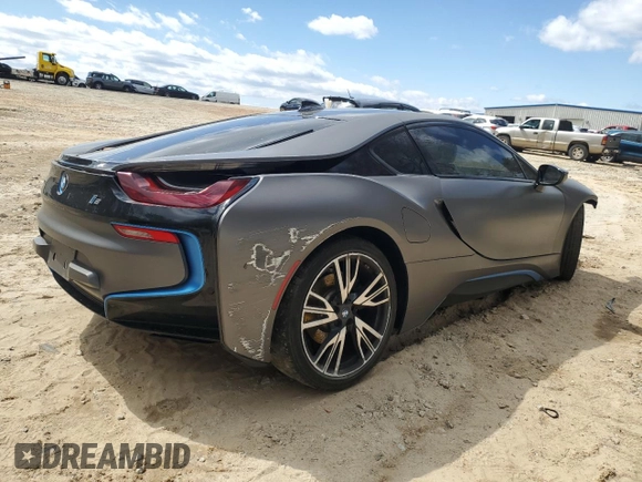 2015 BMW i8 z VIN WBY2Z2C52FV391003, wystawiony jako Copart lot #49772875 z przebiegiem Nie podano mil oraz Szkoda całkowita • Salvage title. Historia ofert i sprzedaży dostępna na DreamBid. Obrazek 3.