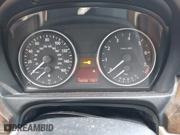 2006 BMW 3 Series 330i with VIN WBAVB33526KS32960, listed as a IAAI auction lot 42799135 with 150,736 mi miles and . Bid and sale history available at DreamBid. Image 7.