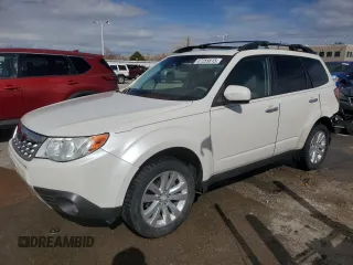 2012 Subaru Forester X Limited z VIN JF2SHBFC1CH409064, wystawiony jako Copart lot #47255815 z przebiegiem 83 237 mil mil oraz Szkoda całkowita • Salvage title. Historia ofert i sprzedaży dostępna na DreamBid. Obrazek 1.