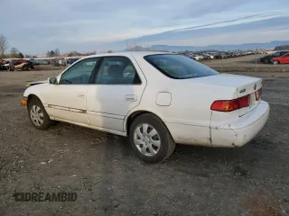 2001 Toyota Camry CE z VIN 4T1BG22K71U045151, wystawiony jako Copart lot #58041405 z przebiegiem 170 270 mil mil oraz Czysty tytuł • Clean title. Historia ofert i sprzedaży dostępna na DreamBid. Obrazek 2.