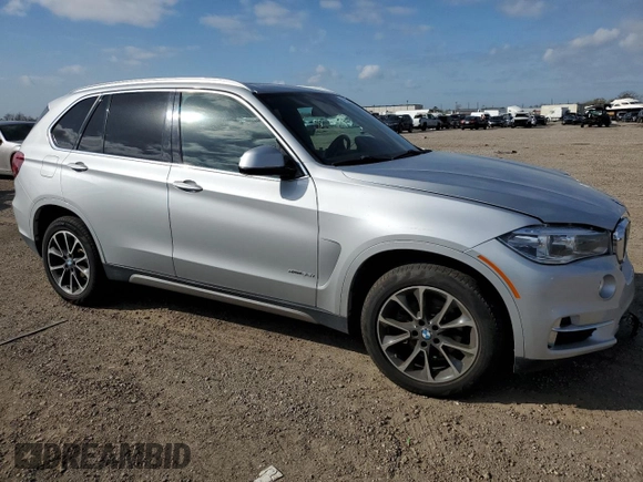 2017 BMW X5 xDrive35i z VIN 5UXKR0C32H0X77276, wystawiony jako Copart lot #48531545 z przebiegiem Nie podano mil oraz Szkoda całkowita • Salvage title. Historia ofert i sprzedaży dostępna na DreamBid. Obrazek 4.
