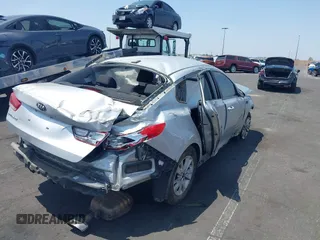 2017 Kia Optima LX z VIN KNAGT4L32H5157432, wystawiony jako IAAI lot #42154009 z przebiegiem 83 496 mil mil oraz . Historia ofert i sprzedaży dostępna na DreamBid. Obrazek 18.
