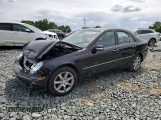 2007 Mercedes-Benz C z VIN WDBRF87J47F856748, wystawiony jako Copart lot #56274605 z przebiegiem 165 551 mil mil oraz Szkoda całkowita • Salvage title. Historia ofert i sprzedaży dostępna na DreamBid. Obrazek 1.