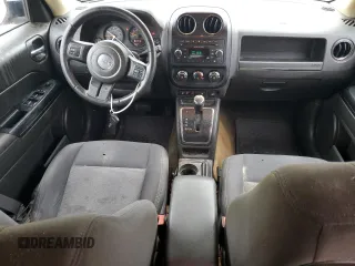 2016 Jeep Patriot Latitude with VIN 1C4NJRFB5GD707159, listed as a Copart auction lot 52355145 with 187,846 mi miles and Clean Title. Bid and sale history available at carsss.com. Image 8.