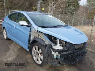 2013 Hyundai Elantra GLS z VIN KMHDH4AE1DU714256, wystawiony jako IAAI lot #41726841 z przebiegiem 122 525 mil mil oraz . Historia ofert i sprzedaży dostępna na DreamBid. Obrazek 1.