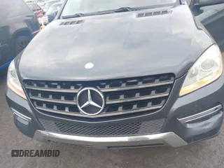 2013 Mercedes-Benz M 350 z VIN 4JGDA5JB2DA218626, wystawiony jako IAAI lot #42273274 z przebiegiem 176 539 mil mil oraz . Historia ofert i sprzedaży dostępna na DreamBid. Obrazek 6.
