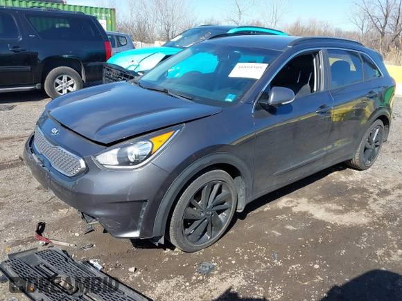 2018 Kia Niro EX with VIN KNDCC3LC6J5137430, listed as a IAAI auction lot 41804509 with 139,140 mi miles. Bid and sale history available at carsss.com. Image 19.