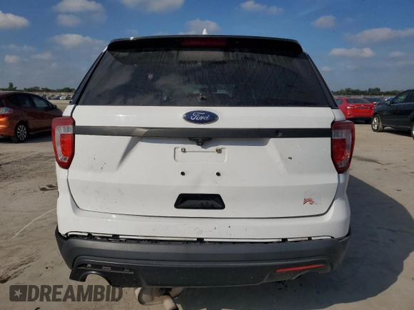 2016 Ford Utility Police Interceptor with VIN 1FM5K8AR4GGD30586, listed as a Copart auction lot 42431905 with 97,885 mi miles and Salvage Title. Bid and sale history available at carsss.com. Image 6.