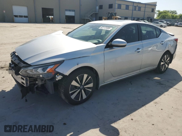2020 Nissan Altima SV z VIN 1N4BL4DV8LC165977, wystawiony jako Copart lot #52112495 z przebiegiem 60 918 mil mil oraz Szkoda całkowita • Salvage title. Historia ofert i sprzedaży dostępna na DreamBid. Obrazek 1.