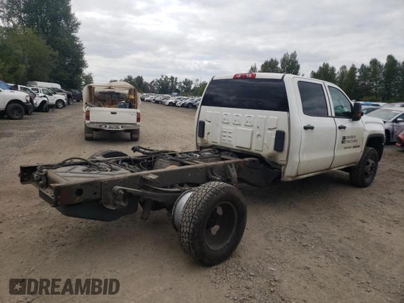 2015 GMC Sierra 1500 with VIN 1GD411CG3FF648494, listed as a Copart auction lot 67523504 with 133,250 mi miles and Salvage Title. Bid and sale history available at DreamBid. Image 3.
