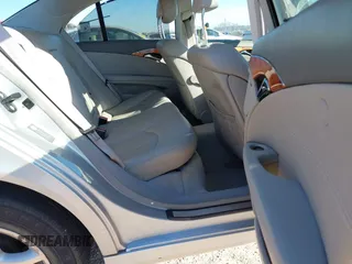 2006 Mercedes-Benz E-Class 3.5L with VIN WDBUF56J86A795135, listed as a IAAI auction lot 41286605 with 162,463 mi miles. Bid and sale history available at carsss.com. Image 8.