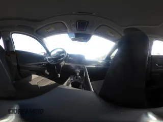 2022 Hyundai Elantra SEL z VIN KMHLN4AG3NU366905, wystawiony jako IAAI lot #41835787 z przebiegiem 15 555 mil mil oraz . Historia ofert i sprzedaży dostępna na DreamBid. Obrazek 19.