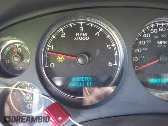 2007 GMC Yukon SLT with VIN 1GKFC13J37R387004, listed as a IAAI auction lot 41583852 with 246,511 mi miles. Bid and sale history available at carsss.com. Image 7.