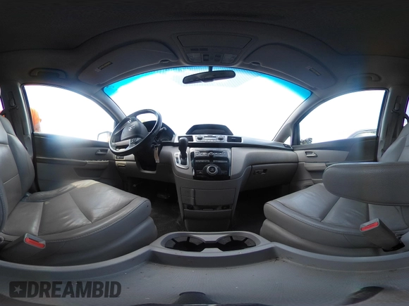 2011 Honda Odyssey EX-L with VIN 5FNRL5H62BB063125, listed as a IAAI auction lot 42562541 with 140,787 mi miles and . Bid and sale history available at DreamBid. Image 18.