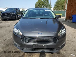 2016 Ford Focus SE z VIN 1FADP3FE7GL238752, wystawiony jako Copart lot #59226335 z przebiegiem 46 289 mil mil oraz Czysty tytuł • Clean title. Historia ofert i sprzedaży dostępna na DreamBid. Obrazek 5.