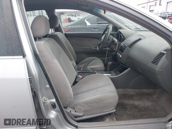 2005 Nissan Altima 2.5 S with VIN 1N4AL11D25N413377, listed as a IAAI auction lot 41919546 with 235,704 mi miles. Bid and sale history available at carsss.com. Image 5.