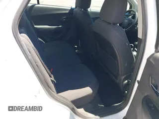 2020 Chevrolet Trax LS with VIN 3GNCJNSB4LL288688, listed as a IAAI auction lot 42634219 with 25,634 mi miles and . Bid and sale history available at DreamBid. Image 8.