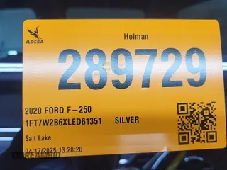 2020 Ford F-250 XL z VIN 1FT7W2B6XLED61351, wystawiony jako IAAI lot #42284139 z przebiegiem 95 001 mil mil oraz . Historia ofert i sprzedaży dostępna na DreamBid. Obrazek 1.