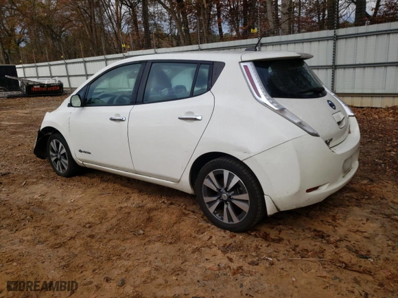2015 Nissan LEAF S with VIN 1N4AZ0CP4FC321636, listed as a Copart auction lot 85276834 with NaN miles and Salvage Title. Bid and sale history available at carsss.com. Image 2.