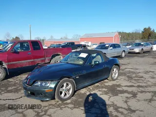 2000 BMW Z3 2.5L with VIN WBACH9344YLM92130, listed as a IAAI auction lot 41236774 with 189,957 mi miles. Bid and sale history available at carsss.com. Image 2.