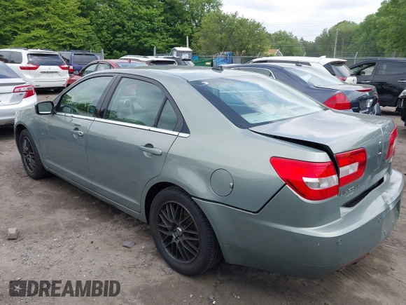 2009 Lincoln MKZ z VIN 3LNHM26T89R620852, wystawiony jako IAAI lot #42357487 z przebiegiem 205 388 mil mil oraz . Historia ofert i sprzedaży dostępna na DreamBid. Obrazek 3.