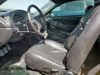 2001 Ford Mustang GT Deluxe z VIN 1FAFP42X21F261058, wystawiony jako Copart lot #56401025 z przebiegiem 248 215 mil mil oraz Szkoda całkowita • Salvage title. Historia ofert i sprzedaży dostępna na DreamBid. Obrazek 7.