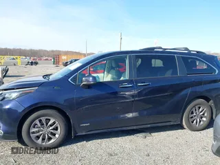 2021 Toyota Sienna XLE with VIN 5TDJRKEC6MS050638, listed as a IAAI auction lot 40875583 with 22,602 mi miles and . Bid and sale history available at DreamBid. Image 13.