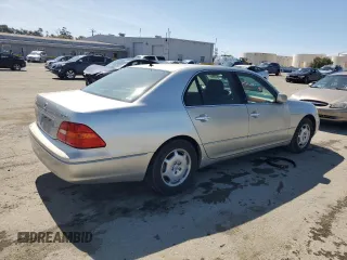 2002 Lexus LS 430 with VIN JTHBN30F820075725, listed as a Copart auction lot 48527905 with 131,832 mi miles and Salvage Title. Bid and sale history available at DreamBid. Image 3.