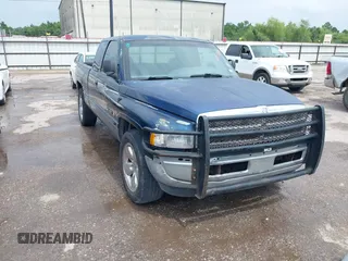2001 Dodge 1500 z VIN 3B7HC12Y11G172876, wystawiony jako IAAI lot #42410443 z przebiegiem 328 782 mil mil oraz . Historia ofert i sprzedaży dostępna na DreamBid. Obrazek 1.