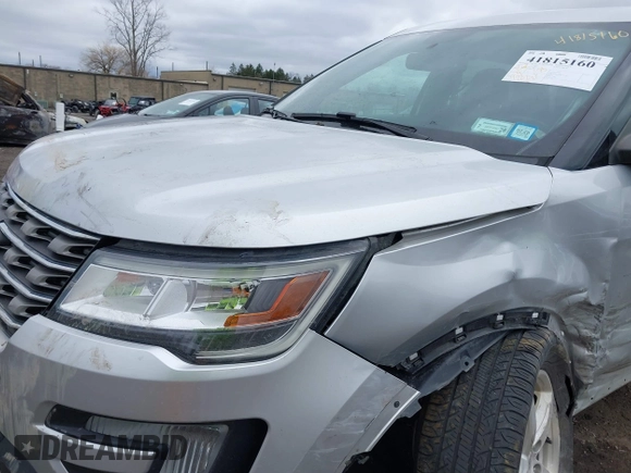 2017 Ford Explorer XLT with VIN 1FM5K8D81HGD94315, listed as a IAAI auction lot 41815160 with 97,022 mi miles and . Bid and sale history available at carsss.com. Image 6.