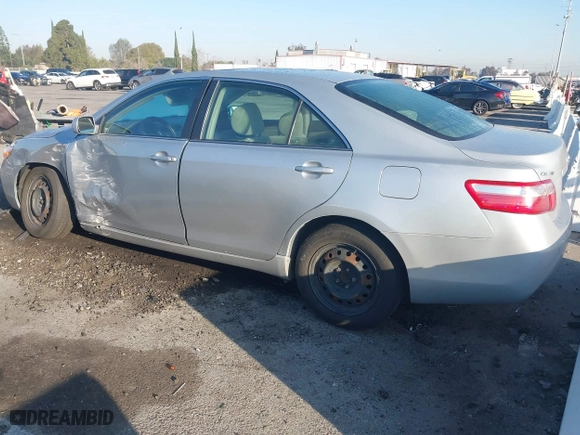 2007 Toyota Camry CE with VIN 4T1BE46K07U089125, listed as a IAAI auction lot 41622654 with 188,300 mi miles. Bid and sale history available at carsss.com. Image 3.