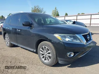 2015 Nissan Pathfinder Platinum with VIN 5N1AR2MN6FC605686, listed as a IAAI auction lot 42164761 with 120,569 mi miles and . Bid and sale history available at DreamBid. Image 1.