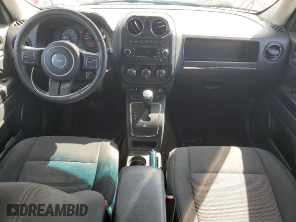 2014 Jeep Patriot Latitude with VIN 1C4NJRFB7ED713512, listed as a Copart auction lot 55595045 with 162,083 mi miles and Clean title. Bid and sale history available at DreamBid. Image 8.