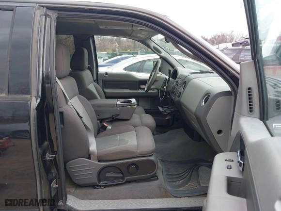 2004 Ford F-150 XL with VIN 1FTPX125X4NB36847, listed as a IAAI auction lot 41906547 with 229,872 mi miles. Bid and sale history available at carsss.com. Image 5.