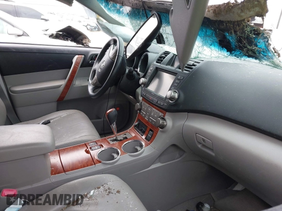 2010 Toyota Highlander Limited with VIN JTEDK3EH9A2163422, listed as a IAAI auction lot 41131436 with 82,199 mi miles and . Bid and sale history available at DreamBid. Image 5.