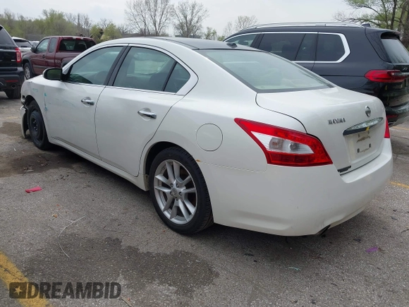 2009 Nissan Maxima SV with VIN 1N4AA51E29C820235, listed as a IAAI auction lot 41993341 with 257,741 mi miles and . Bid and sale history available at DreamBid. Image 3.