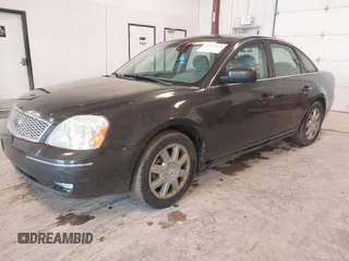 2007 Ford Five Hundred SEL z VIN 1FAFP24197G102151, wystawiony jako IAAI lot #42284474 z przebiegiem 153 750 mil mil oraz . Historia ofert i sprzedaży dostępna na DreamBid. Obrazek 2.