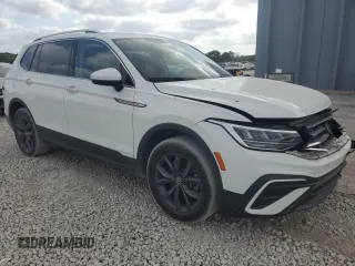2022 Volkswagen Tiguan SE z VIN 3VV2B7AX7NM027421, wystawiony jako Copart lot #53280115 z przebiegiem 44 395 mil mil oraz Szkoda całkowita • Salvage title. Historia ofert i sprzedaży dostępna na DreamBid. Obrazek 4.