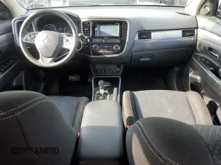2018 Mitsubishi Outlander ES z VIN JA4AD2A30JZ012380, wystawiony jako Copart lot #49261195 z przebiegiem 228 783 mil mil oraz Tytuł czysty. Historia ofert i sprzedaży dostępna na DreamBid. Obrazek 8.