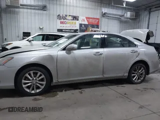 2010 Lexus ES 330 with VIN JTHBK1EG1A2412964, listed as a IAAI auction lot 41421625 with 151,426 mi miles and . Bid and sale history available at DreamBid. Image 14.
