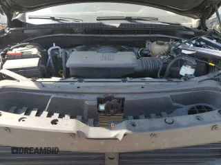 2024 Chevrolet Suburban Z71 z VIN 1GNSKDKD1RR116799, wystawiony jako Copart lot #53435185 z przebiegiem 23 697 mil mil oraz Szkoda całkowita • Salvage title. Historia ofert i sprzedaży dostępna na DreamBid. Obrazek 12.