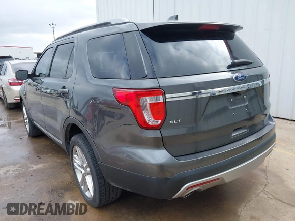 2017 Ford Explorer XLT with VIN 1FM5K7D88HGD35479, listed as a IAAI auction lot 41672936 with 76,414 mi miles and . Bid and sale history available at DreamBid. Image 3.